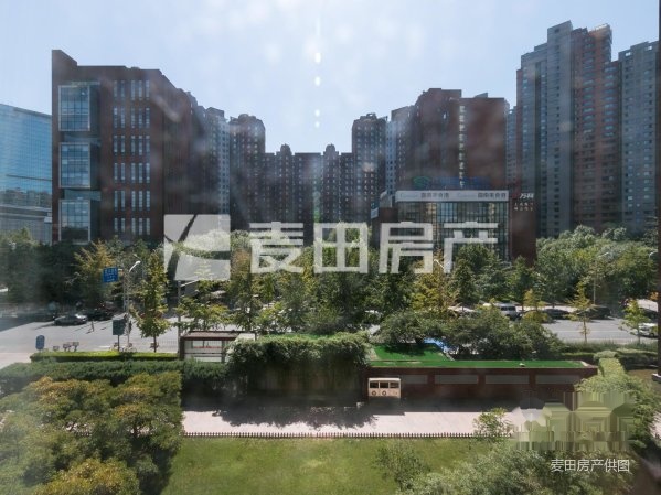 东三环+居家别墅+蓝堡251平南北四居+cbd核心区+v别墅好里的大山豪宅(疗养院)图片