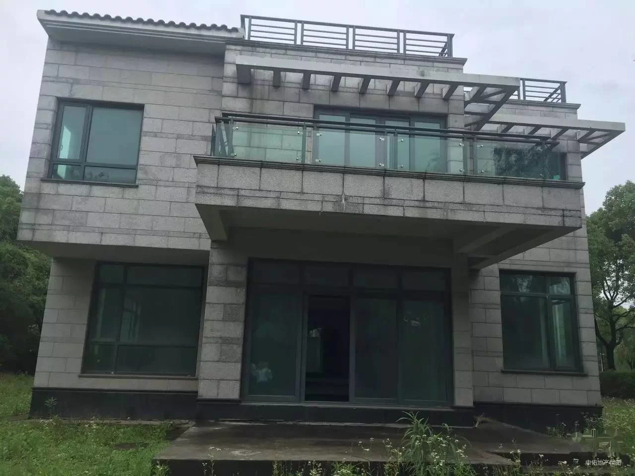 别墅江南园古镇房近绿洲朱家角钥匙旁独栋盛世大淀湖旁城缔地铁壹别墅图片