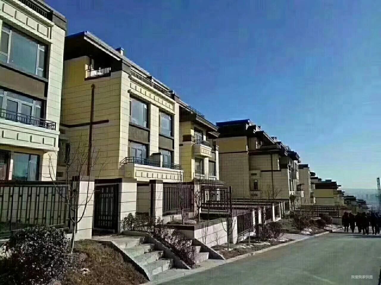 长风街东高速口 绿地山鼎庄园 别墅 五证全 可贷款 高端配套