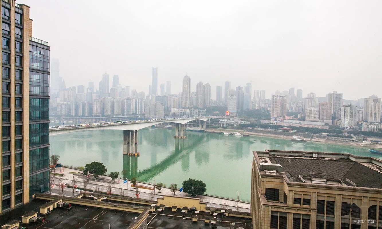 江北嘴 北滨路 朝南江景 高层采光好 诚心出售