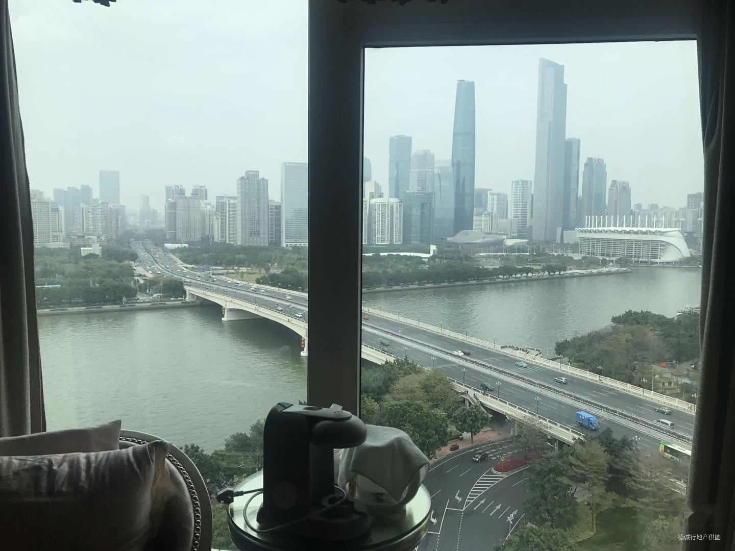 江畔华庭 广州塔附近 高层一线江景 业主急售 价钱可谈