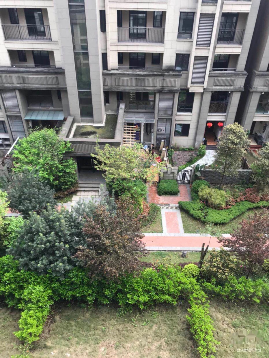 大学城 协信天娇名城 洋房跃4层 南北通透 带屋顶花园