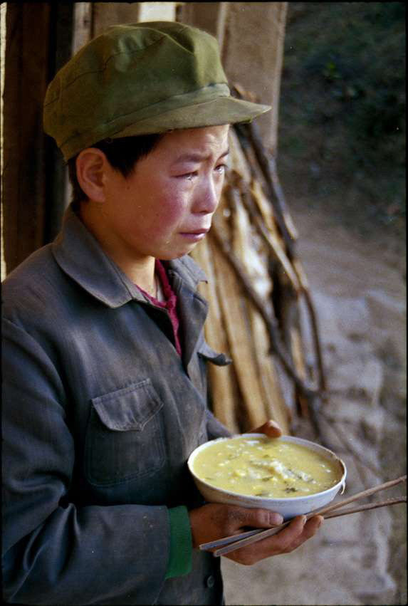 图片:[社会百态]唯有泪千行--实拍穷人孩子的真实生活