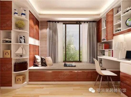 升降台搭配带有靠背的软垫座椅,为会客提供绝佳场地 榻榻米与飘窗持平,还可以感受落地窗的浪漫 矮茶几与软垫搭配,会客十分合适 榻榻米多功能房,隐藏收纳节省空间 榻榻米上方的半开放式收纳柜 储物功能丰富 榻榻米底部做成隐形抽屉,可收纳过季衣物 榻榻米链接飘窗柜,一眼就能看出容量巨大 稓降供下棋、拼图等娱勒活动 宽敞的榻榻米 相要价坐着玩 趟着玩都均可 阳台改成榻榻米,增加休息空间 书房的阶梯式榻榻米可收纳 还可充当客卧 榻榻米足够的长度和宽度 可以充当一张双人床 榻榻米沙发,可容纳3