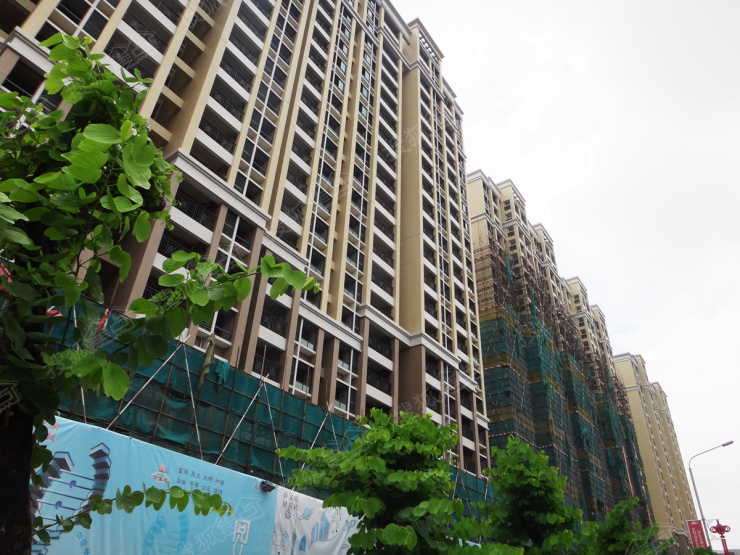 清华熙园剩少量三房户型 起价12500元/平 项目预年底交房