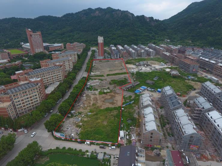 另附学区证明:该地块学区为温岭市第四中学和温岭市锦园小学.