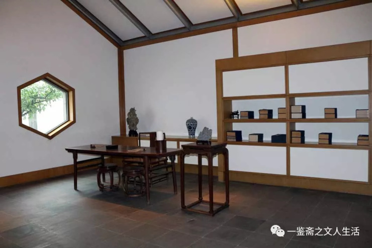 从明代文人书斋陈设看明式家具