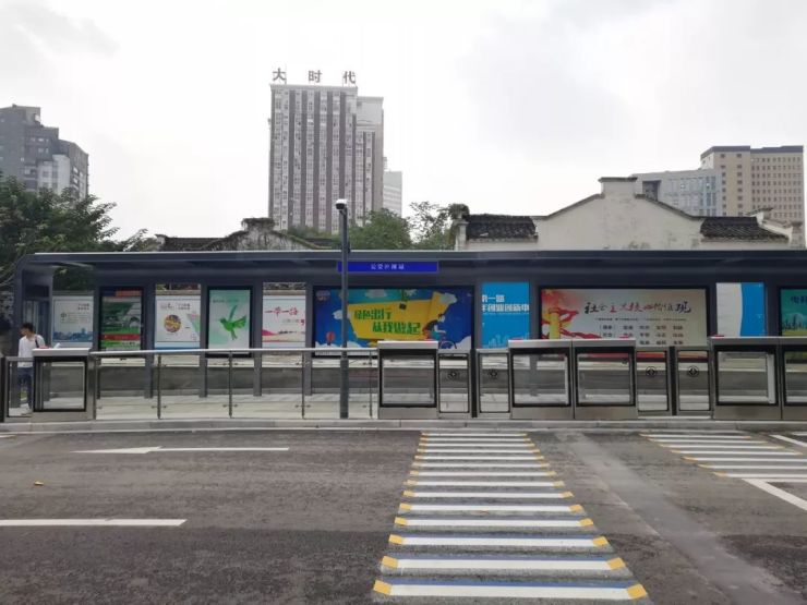 最洋气的公交站公交外滩中心站正式投入使用宁波公交场站综合体发展