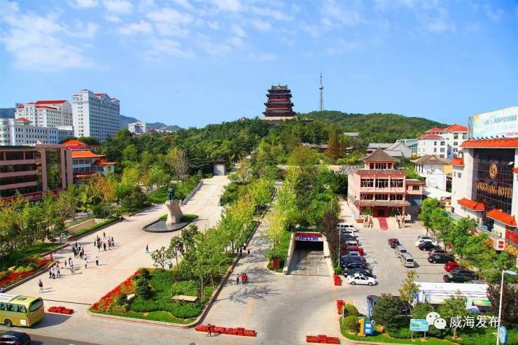 威海城里游,必登环翠楼, 观山,看海,赏景, 整个威海市的风景尽收
