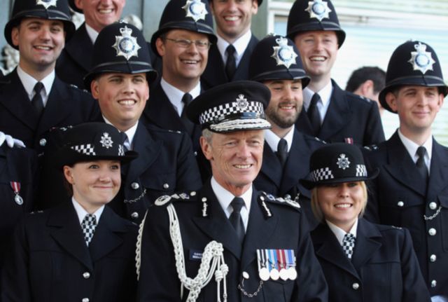 hendon police college—亨顿警察学院 生活环境    交通
