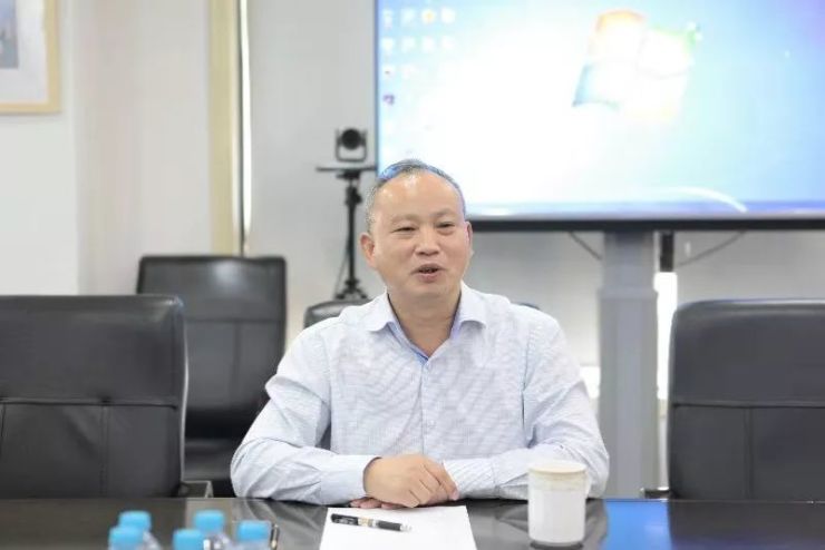 长航集团总经理涂晓平到 上海公司调研指导工作