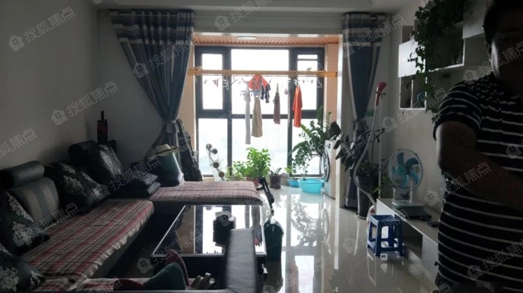 鱼化寨地铁口 东方米兰国际城 自住精装三室南北向 满