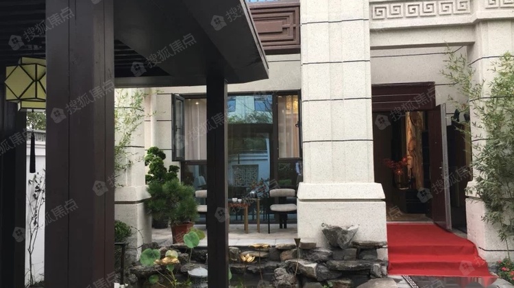 齐河 温泉小镇 挨着欧乐堡 海底世界 洋房别墅 山师学校