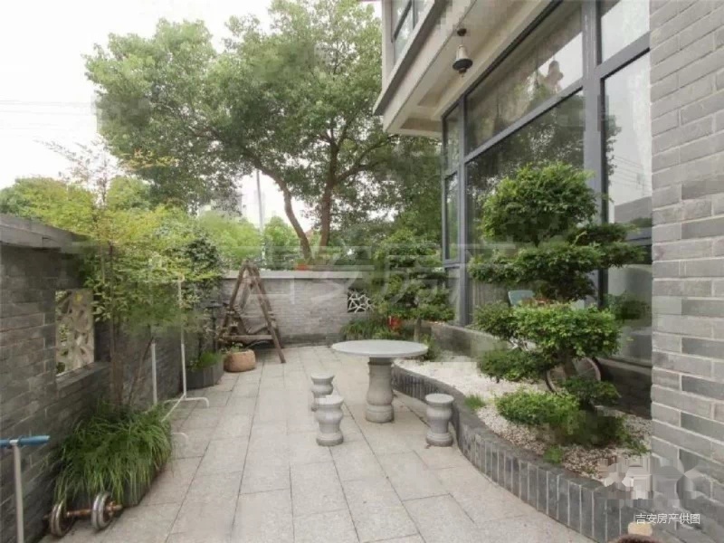 越溪庭院,精装双拼别墅,自住房,保养好!业主出国急售!