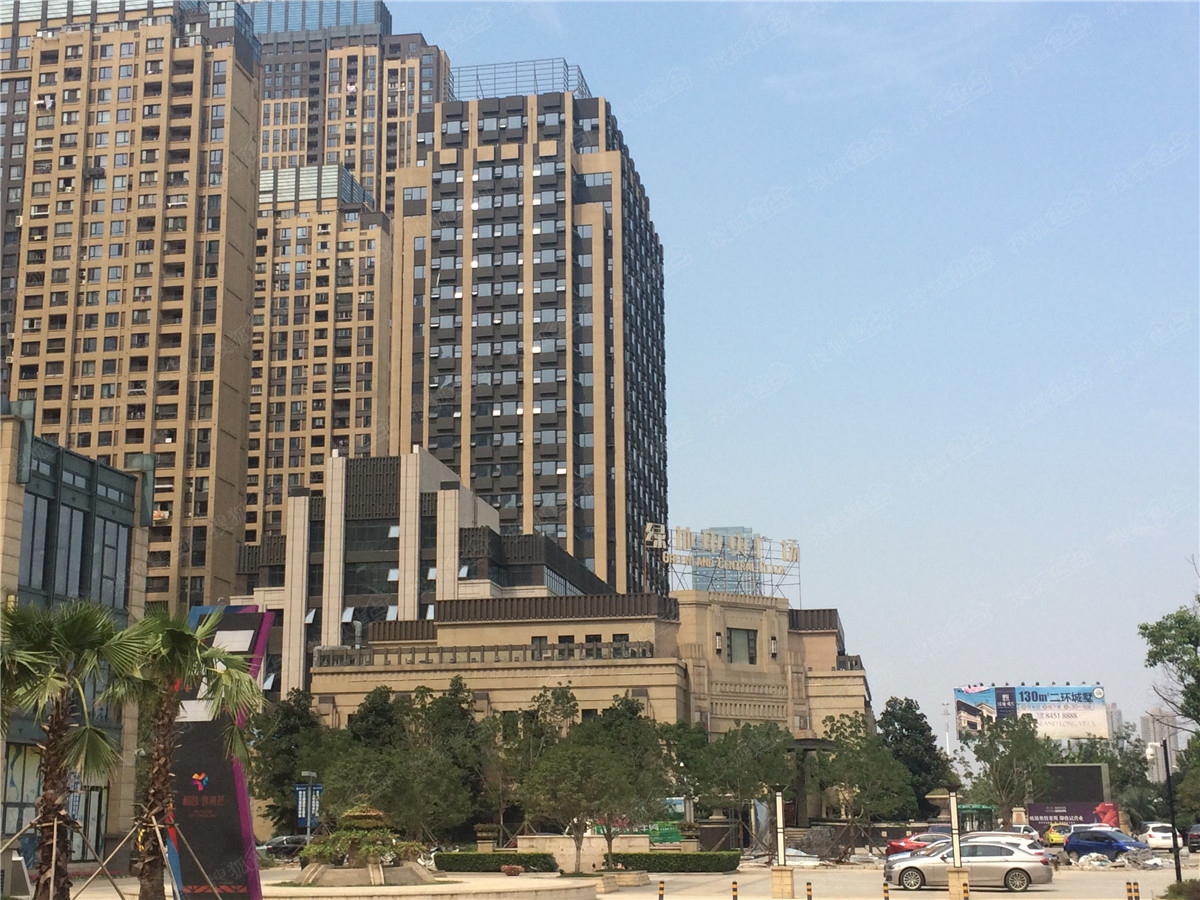 绿地中央广场