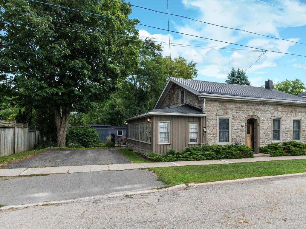 加拿大saskatoon别墅 3卧2卫