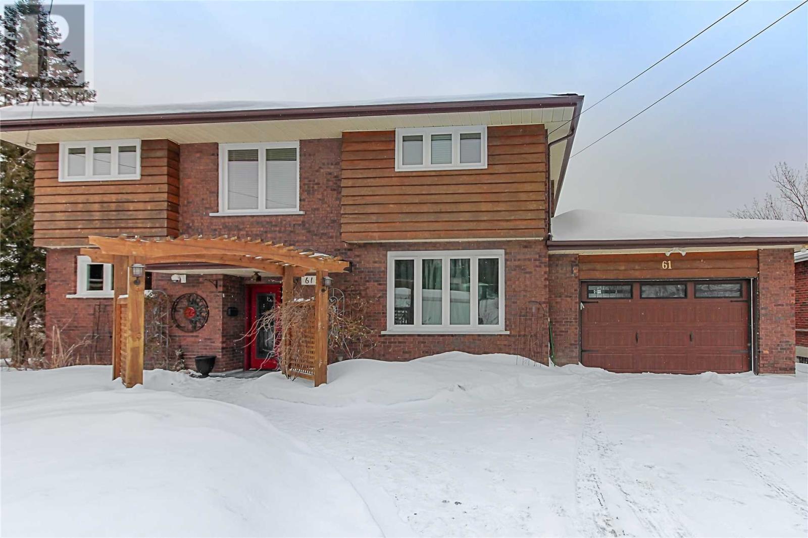 加拿大sudbury别墅 4卧3卫