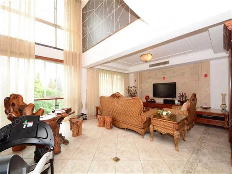 民惠佳苑一区 精装别墅出租 有意向的朋友欢迎看房