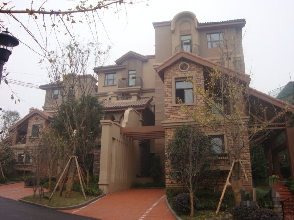 蔡家原生态别墅群温泉入户,看湖类独栋仅此一套临高尔夫球场