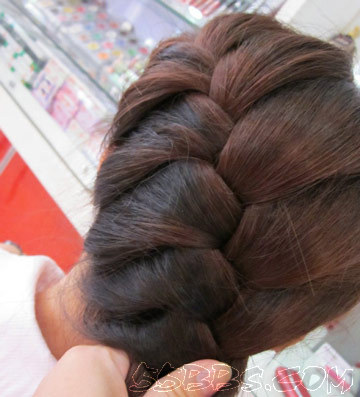 如何简单编辫子 2e802cbade287bf9d44beaf19939c33d.jpg