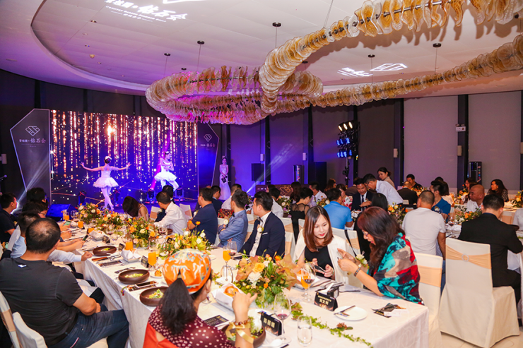 华丽乐章——未来圈层典范美好的时光总是让人流连忘返,钻石会的未来