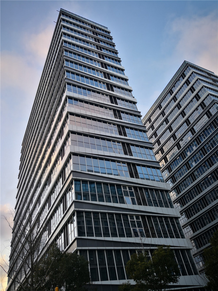 上海张江绿地广场办公楼摄影