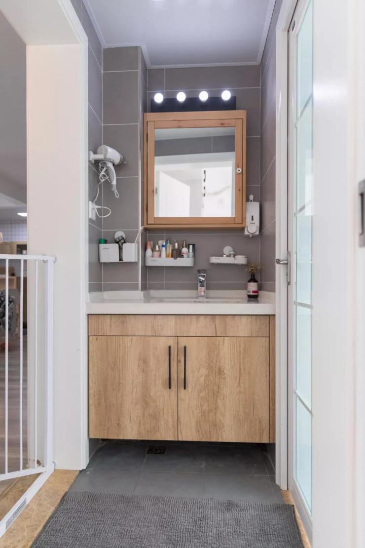 实用的镜柜款式有很多,很多人因为不知道而错过!