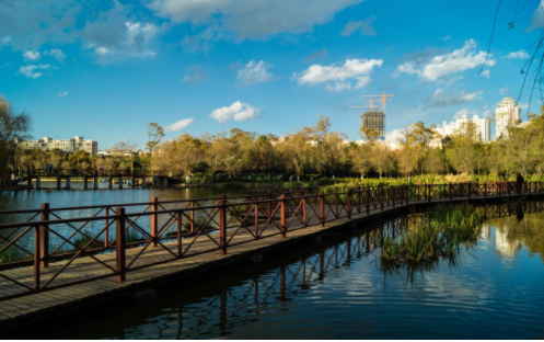 潮白河孔雀城中央公园出则繁华入则宁静