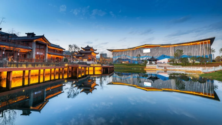 昆明融创文旅城盛大开城六大民族文化融合塑造欢乐名片