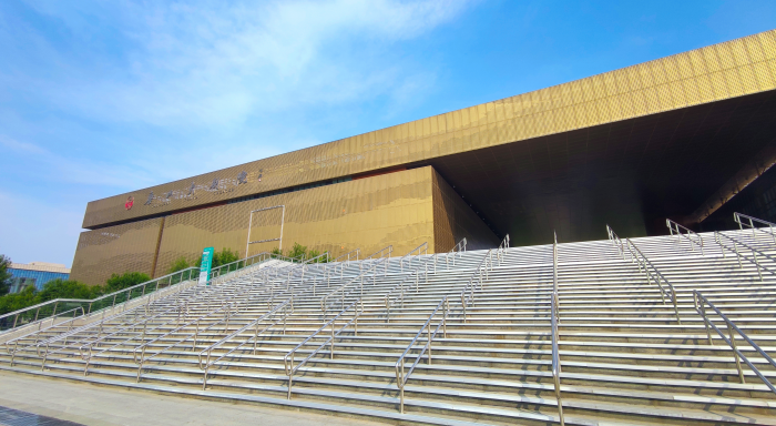 既使唐山文化基础设施建设大幅提升,又承接了城市文化功能的转移,在