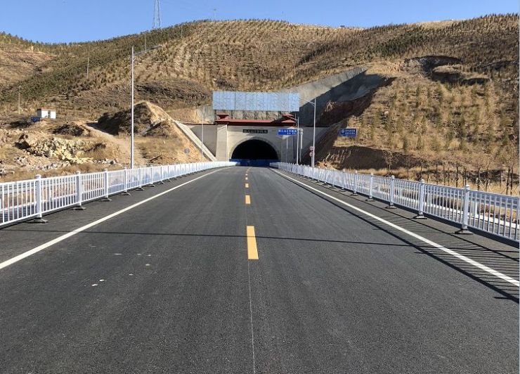 福州西山隧道图片