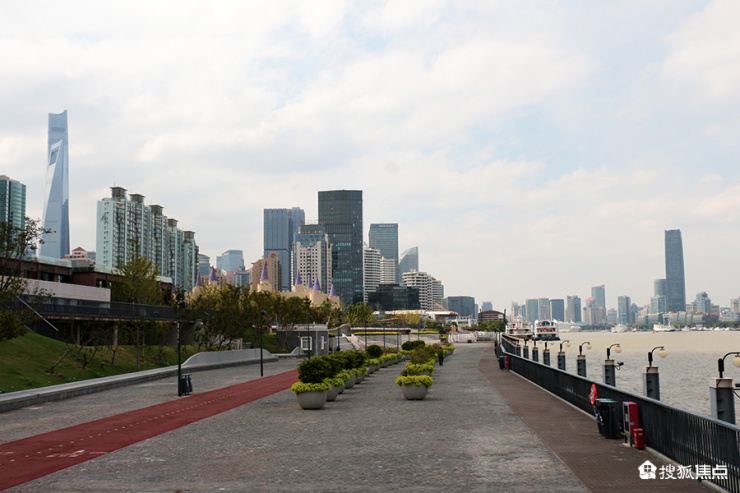 仅112套,160-208㎡,陆家嘴北滨江又一新盘入市!-上海搜狐焦点网