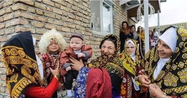 土库曼族与撒拉族,土库曼族_大山谷图库