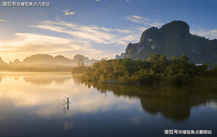 山水朝阳图片