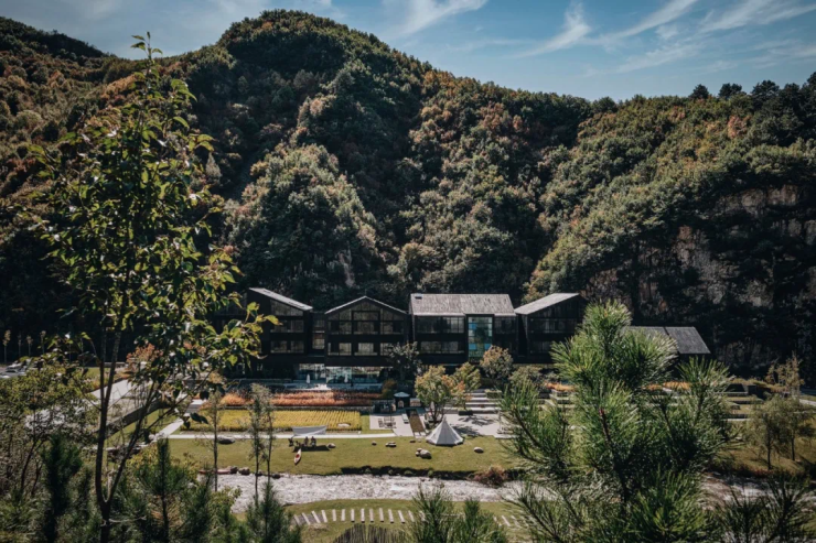 咏归川·热河谷在选址上掌握了优越的自然环境条件