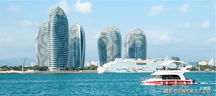 便捷驭见城市繁华陆路交通约5公里内,可达三亚市凤凰机场,下飞机即