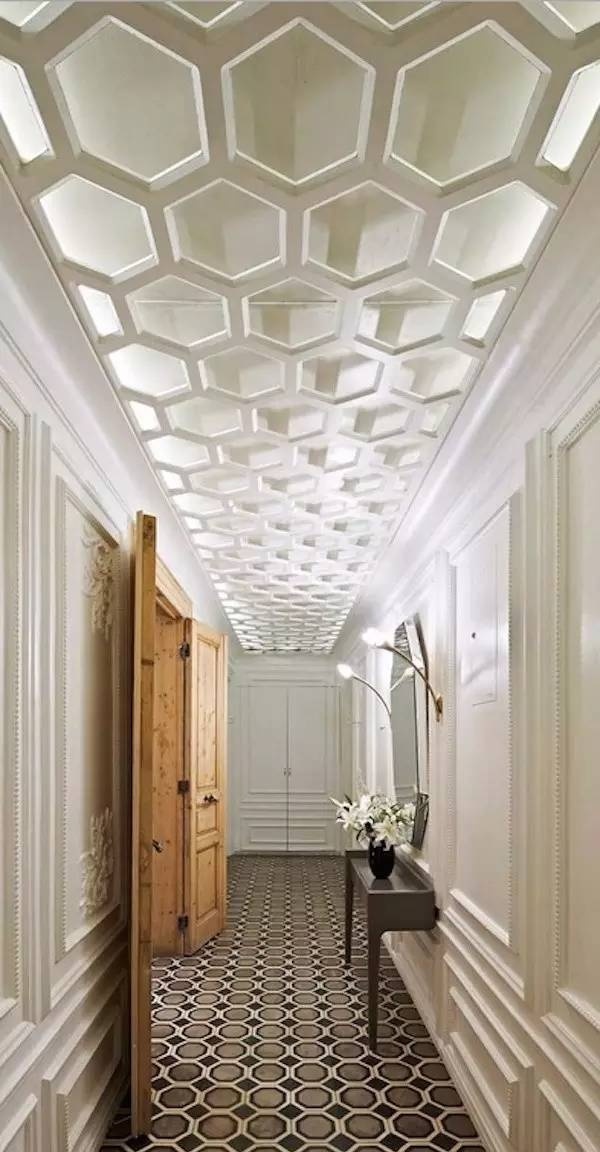 石膏线之典雅奢华型   当石膏线融入古典欧式之中,   营造出浓浓的