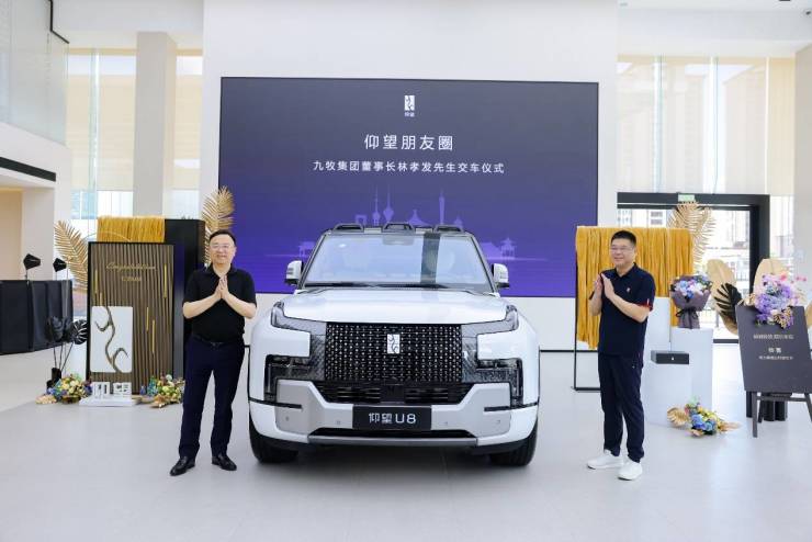 游客“进吉”度假热度高：喜爱赏景逛街