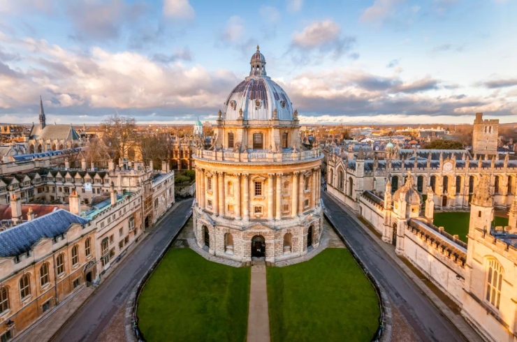 【基督教堂學院christ church college】,【聖瑪麗大學教堂university