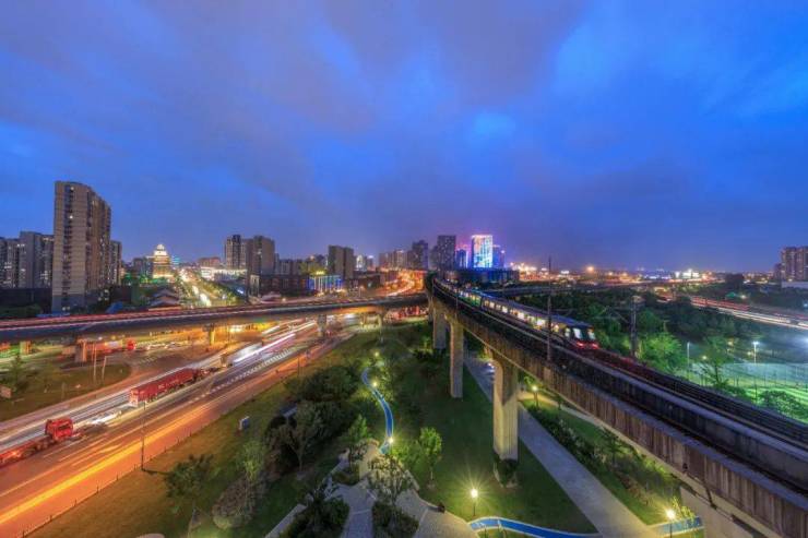 昆山【信城智慧广场】售楼处电话_楼盘vr全景_备案价_楼盘24小时热线