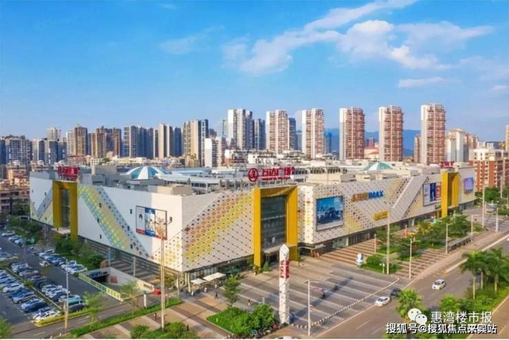 商业配套:项目周边商业配套齐全,沃尔玛,万达广场,灿邦新天地,居然之