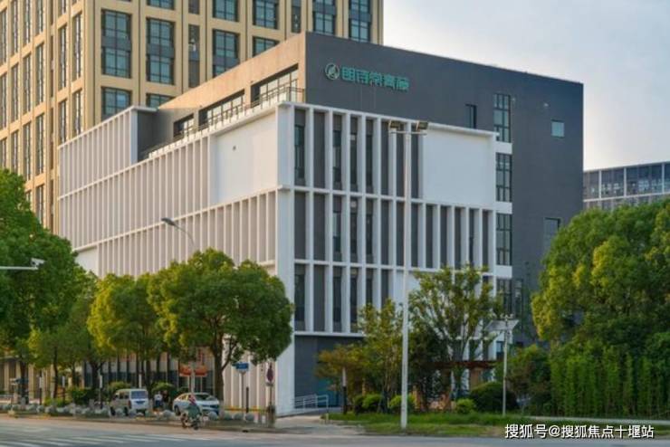 上海城银路朗诗常青藤养老院地址和费用简介
