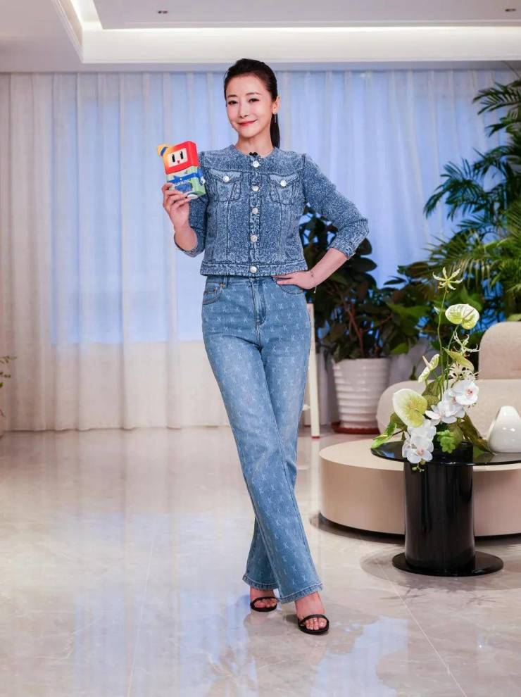 100个名人的家丨陈紫函的"本真"大美家,用所爱把家变得更美好