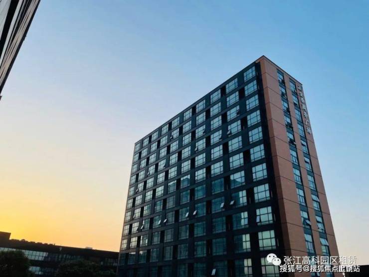 金泰广>考/户型图/金泰广场售楼处泰广场售楼处坐落在浦东曹路板块