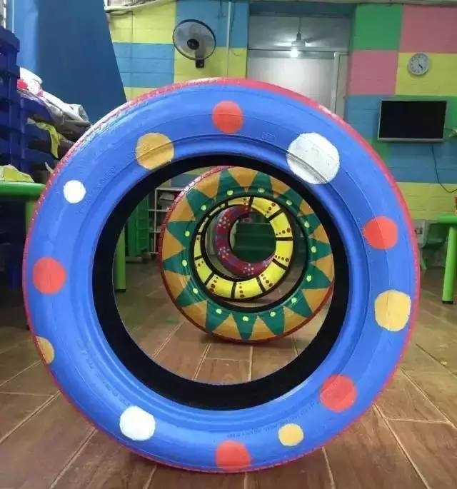 幼儿园老师用废弃旧轮胎,水管,变废为宝!