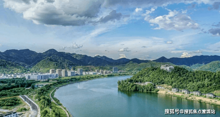 桐庐云湖湾售楼处百科详情最新房价户型容积率杭州桐庐云湖湾小区环境