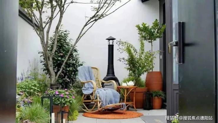 成都院坝建面约48㎡,实得约101㎡臻装小院,带约37㎡花园,首付仅需45万