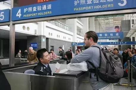 上海常住外籍人口破10万 他们住的好吗?