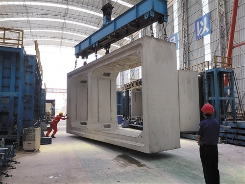 广西首个装配式预制管廊 百米管廊拼接完成