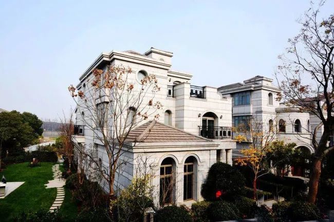 楼盘推荐|天际云墅——墅级复式,荣耀启幕!